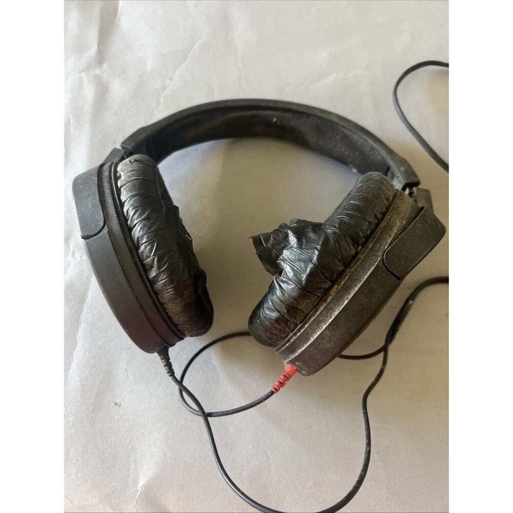vintage Sennheiser HD 525 audiophile headphones